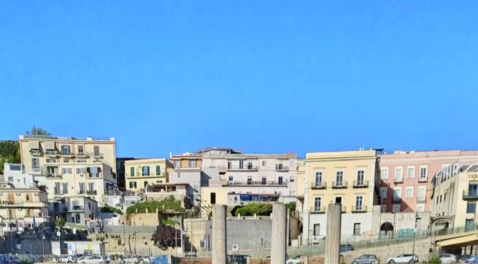 Pozzuoli, sei forze politiche e civiche lanciano la svolta: tre giorni di conferenza programmatica per il futuro della città