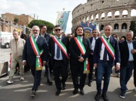 Campi Flegrei ,i sindaci replicano a Musumeci: «Avevamo già comunicato la manifestazione al Governo»
