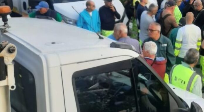 Pozzuoli, scatta lo stato di agitazione per i lavoratori dell’igiene urbana: sindacati contro Del Prete-Ecogin pronti alla mobilitazione