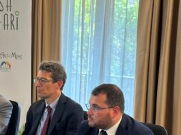 Caso rifiuti a Pozzuoli, spunta un video sulla differenziata. Più Europa: «Materiali mescolati, il Comune chiarisca subito»