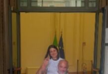 Campi Flegrei, la voce dei cittadini arriva al Governo: Antonio consegna il documento a Roma