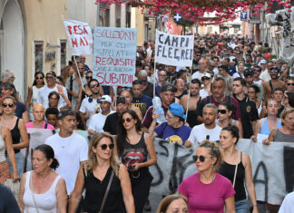 Campi Flegrei, +Europa Pozzuoli in piazza a Roma: «Servono risposte concrete»